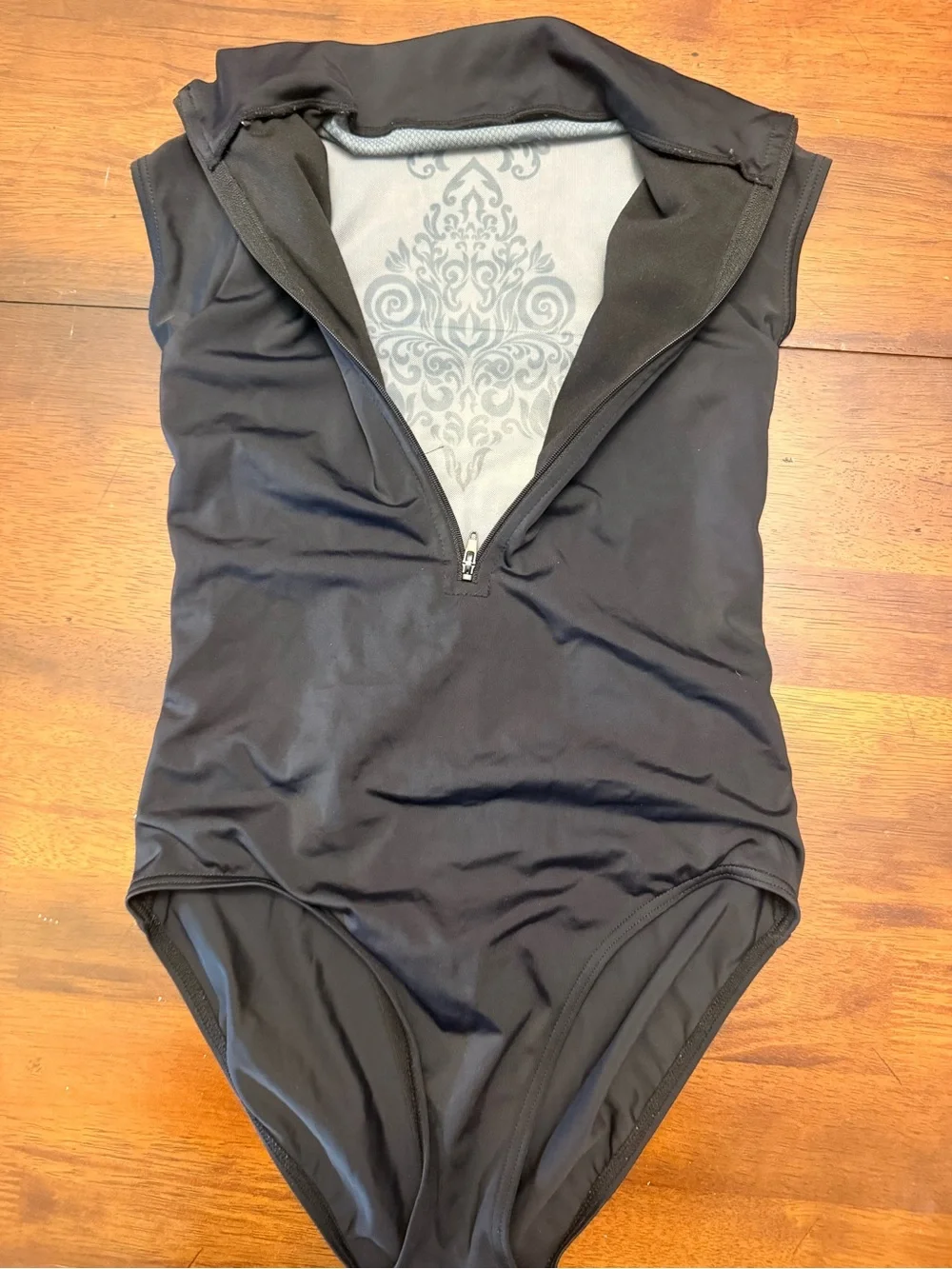 balera Black Short-Sleeve Large Child (LC) One-Piece with Front Zip